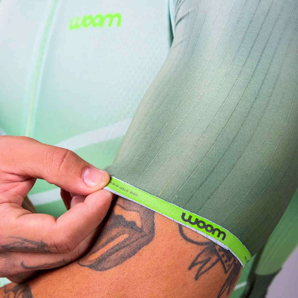 Macaquinho Triathlon com manga  Woom 140 Masculino II