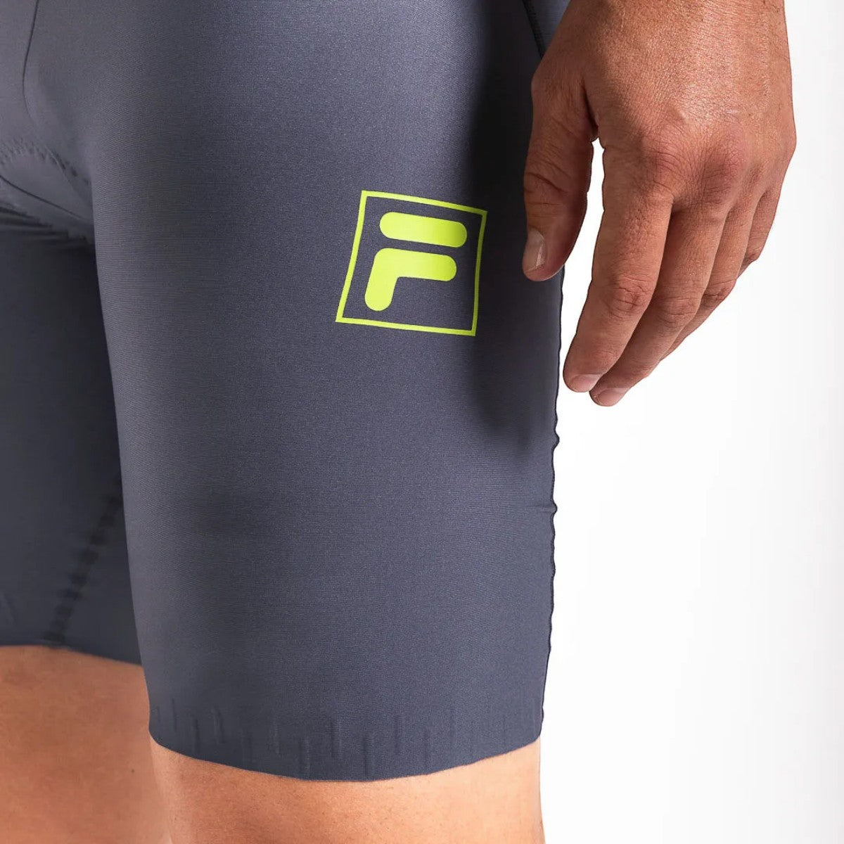 Macaquinho Triathlon c/ manga Carbon Collab FILA Woom Masculino
