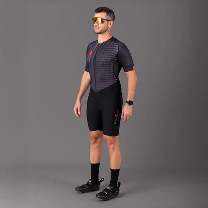 Macaquinho Triathlon c/ manga Carbon IRONMAN Woom Masculino III