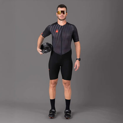 Macaquinho Triathlon c/ manga Carbon IRONMAN Woom Masculino III